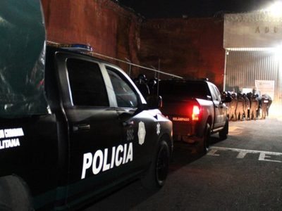 CDMX: SSC realiza operativos en reclusorios Oriente y Sur en busca de armas y drogas