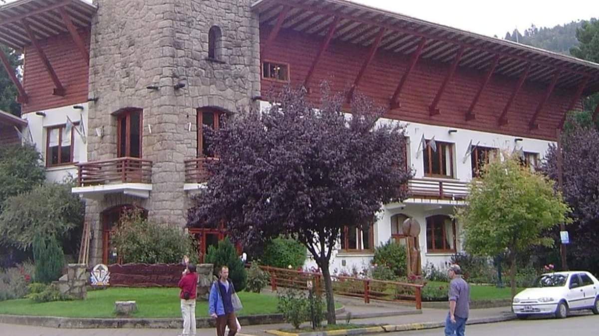 Municipalidad de San Martín de los Andes. Fuente: (La Montaña)