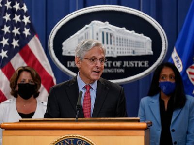Gobierno de EU presenta demanda contra la restrictiva ley del aborto de Texas