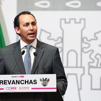 El titular del Indeporte otorga contratos a empresas de sus amigos