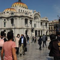 La CDMX seguirá en semáforo naranja... pero podría restringir horarios