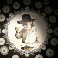 Colectivo Lapiztola celebra 10 años con la exposición 'Corte Aquí”