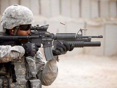 Disparan cuatro misiles contra una base de EU en Irak