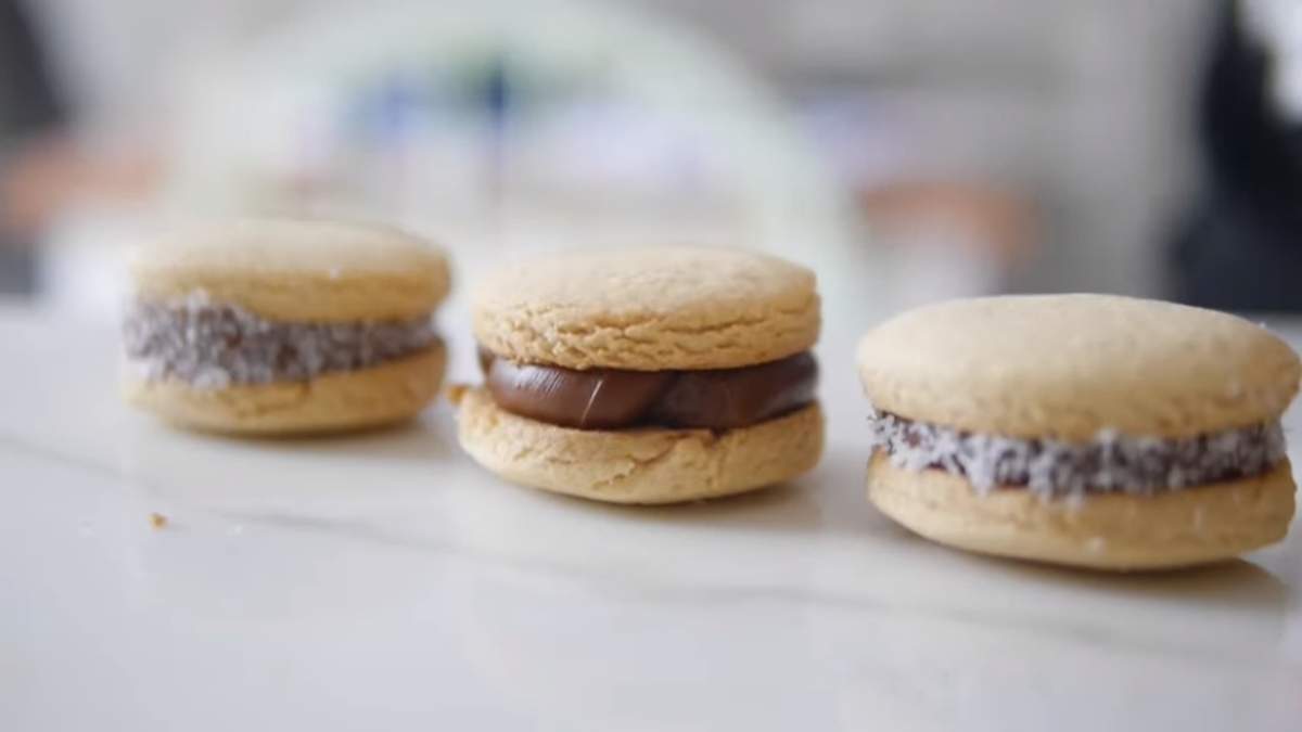 Alfajores de maicena en festejo real. Fuente: (Instagram)
