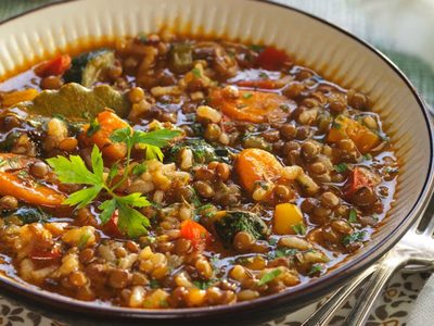 Guiso de lentejas con osobuco y chorizo: increíblemente delicioso para tu próximo almuerzo o cena
