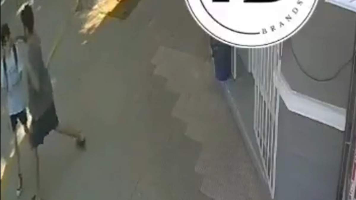 Un hombre le pegó una trompada a un niño desconocido en la calle