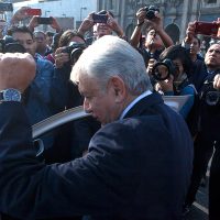 AMLO también les quita el sueño a Peña, su vocero, al titular de la SCT y a Mancera