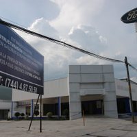 Cierra agencia automotriz en Chilpancingo; en un mes no se vendió un solo vehículo