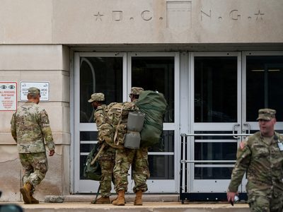 Trump despliega la Guardia Nacional en Washington en medio de tensiones con la alcaldesa