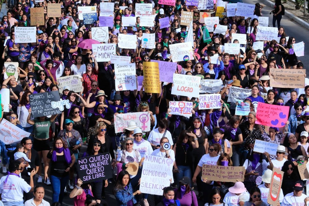 Marcha conrta los feminicidios Foto Cuartoscuro