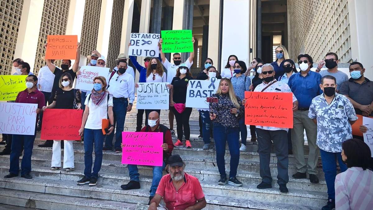 Protesta en Guaymas por el asesinato del periodista Ricardo Domínguez López