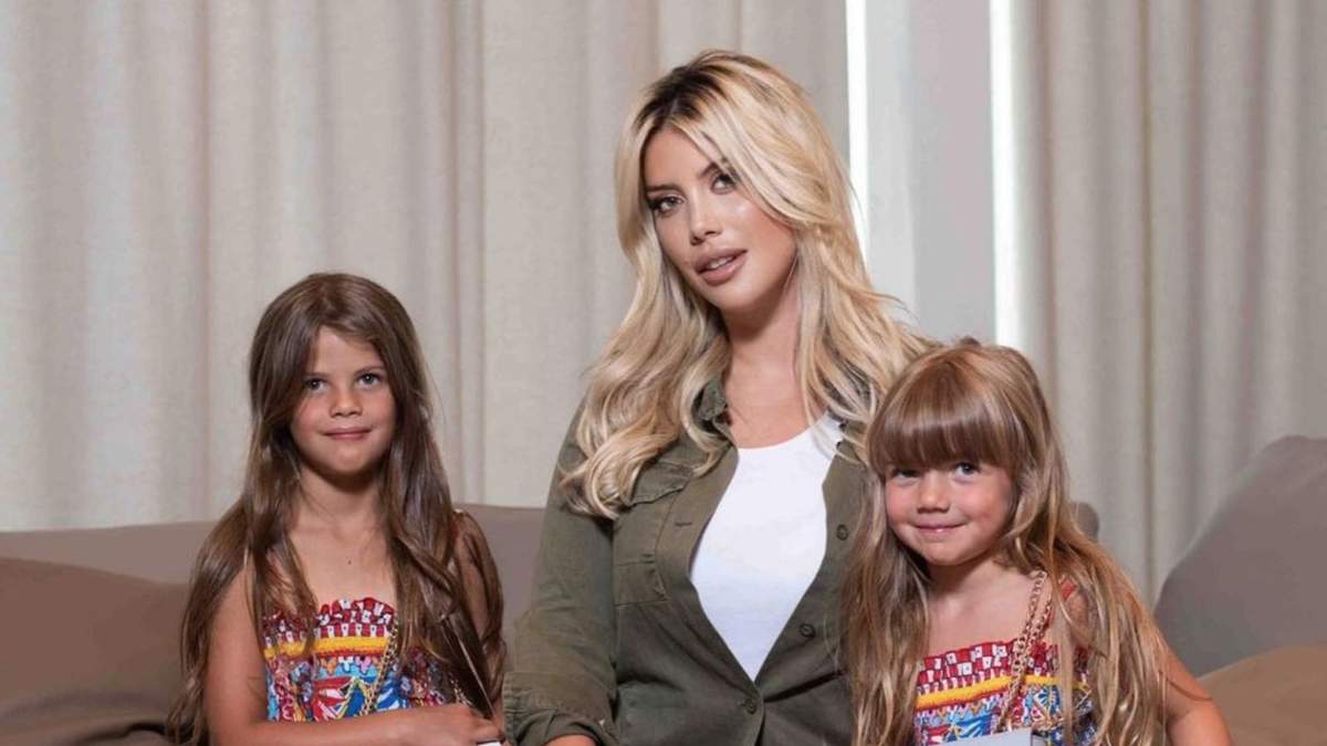 Wanda Nara, Isabella y Francesca Icardi. Fuente: (Instagram @wandaicardi)