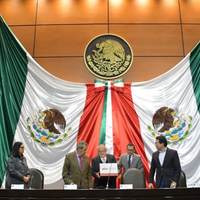 El PRD exige bajar precio de combustibles y duplicar el salario mínimo en Presupuesto 2019