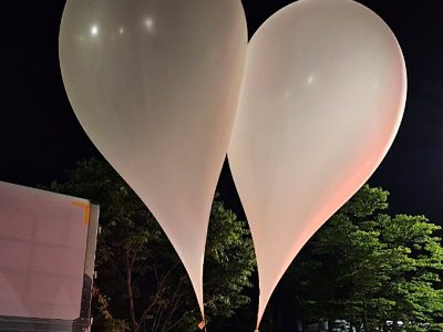 Corea del Norte envía más globos con basura y estiércol a Corea del Sur
