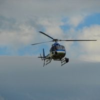 Con un helicóptero, la Policía de Córdoba ahuyentó a más de un centenar de rompe cuarentena