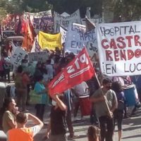 Crece el malestar en Salud: una multitud marcha por el centro neuquino