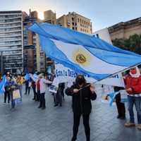 Líderes oficialistas tildaron de "irresponsable" el banderazo convocado por la oposición
