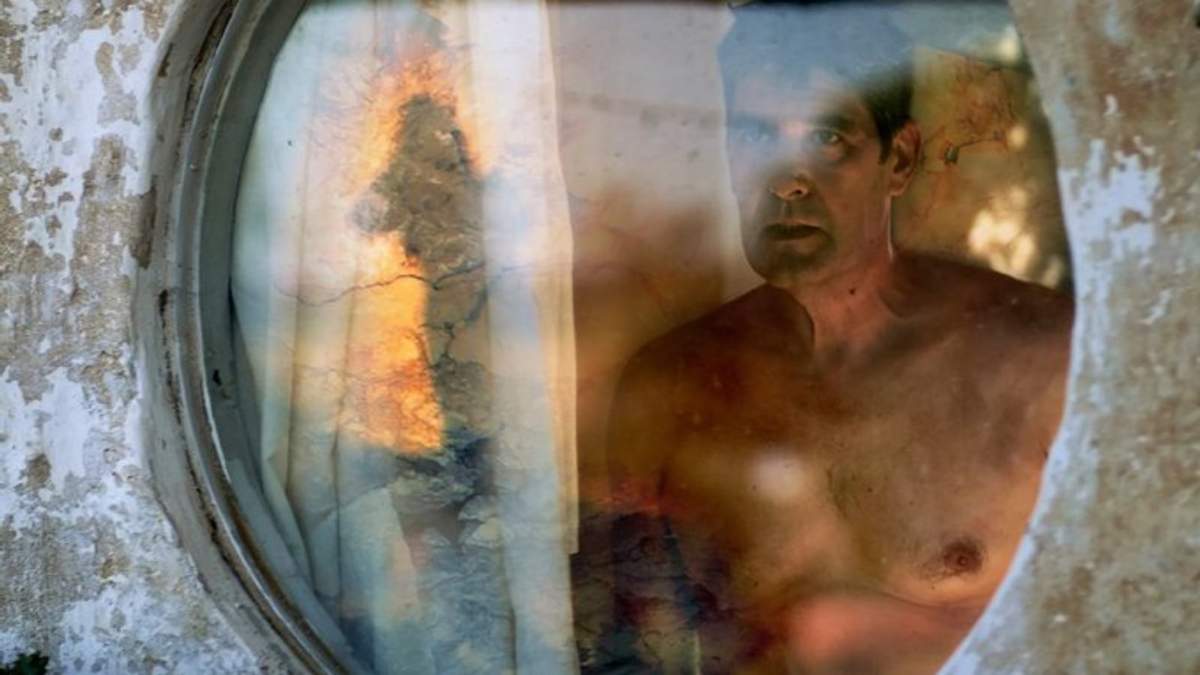 Escena del documental "Ahora la luz cae vertical" (España/Alemania, 2022)