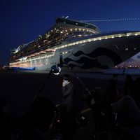 Confirman 65 nuevos casos de coronavirus en crucero atracado en Japón; suman 135 infectados