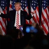 Toca a Peña 'bajar de su pedestal al baboso de Trump”: Fox