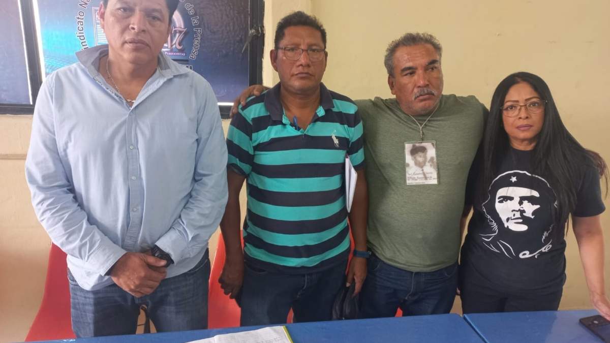 Familiares de desaparecidos y sobrevivientes de la guerra sucia en Guerrero