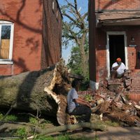 Oleada de tornados deja 16 muertos en Kentucky y Missouri