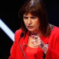 Patricia Bullrich prepara medidas drásticas contra los piquetes aéreos