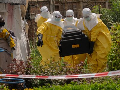 África activa un plan de respuesta continental contra el ébola mientras aumentan los casos