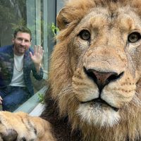 Messi, que está en el país para las Fiestas, realizó el saludo “Jai Mata Di” en la India