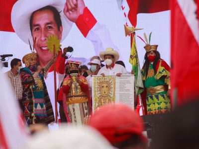 Perú: Pedro Castillo se pronuncia contra el aborto, mariguana y matrimonios gay
