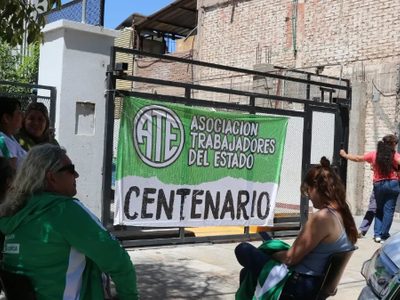 Conflicto en Centenario: ATE paraliza licencias de conducir y limita la atención en el Registro Civil