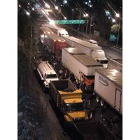 Transportistas generan caos con bloqueo en la México Pachuca (Videos)