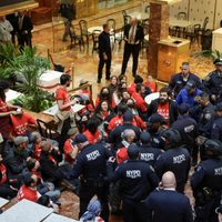 Policía de Nueva York detiene a 24 personas en una manifestación contra el ICE en la Torre Trump