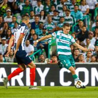Santos, la nueva víctima de la 'maldición del superlíder” al caer ante Rayados