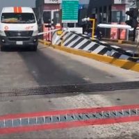 Inicia operaciones el sistema "ponchallantas" en la caseta Las Américas de Ecatepec