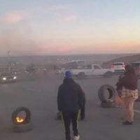Vecinos mantienen la protesta en la Autovía Norte por el servicio de luz