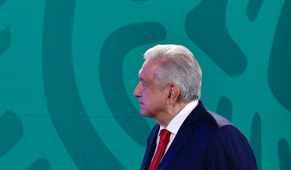 El presidente durante la conferencia matutina donde se mostró la carta del mandatario estadunidense
