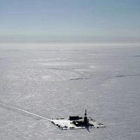 Biden aprueba proyecto petrolero en Alaska