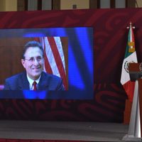 AMLO cuestionó el testimonio del exembajador de EU en México durante el juicio a García Luna