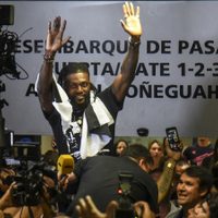 Los detalles del debut de Emmanuel Adebayor por Copa Libertadores