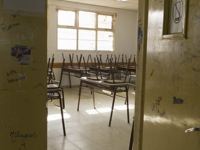 Y va el tercero: porteros de Neuquén volverán a hacer paro en las escuelas el próximo miércoles