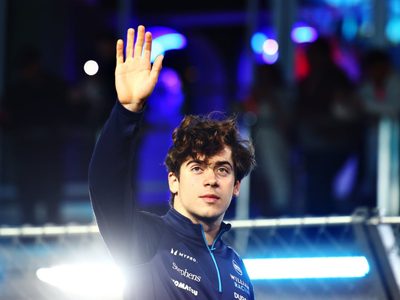 Tras superar el fuerte choque: Franco Colapinto terminó el Gran Premio de Las Vegas en el puesto 14