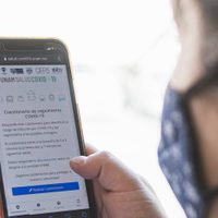 UNAM presenta app para monitorear covid-19 en su comunidad; funcionará como semáforo personal