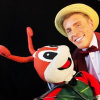 Ver, oír, aplaudir, silbar...