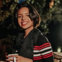 ¡A bailar! Ángela Aguilar lanza el videoclip de "No Me Queda Más" en homenaje a Selena Quintanilla