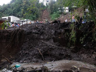 Lluvias en México dejan 64 fallecidos y 65 desaparecidos