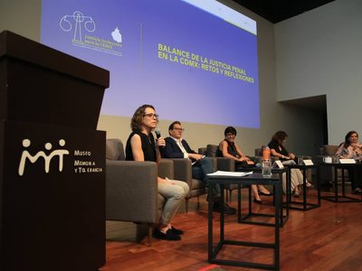 Aspirantes a jefatura de gobierno acuden a foro de justicia incluyente