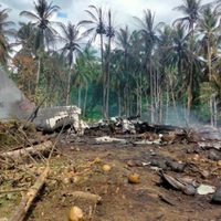 Al menos 45 muertos tras estrellarse avión militar en el sur de Filipinas