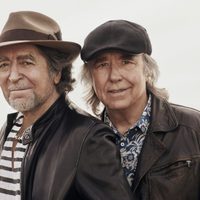 Joan Manuel Serrat visitó a Joaquín Sabina en el hospital ¿Cómo sigue el cantante?