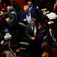 Senado avala reforma que centraliza recursos de salud para el IMSS-Bienestar